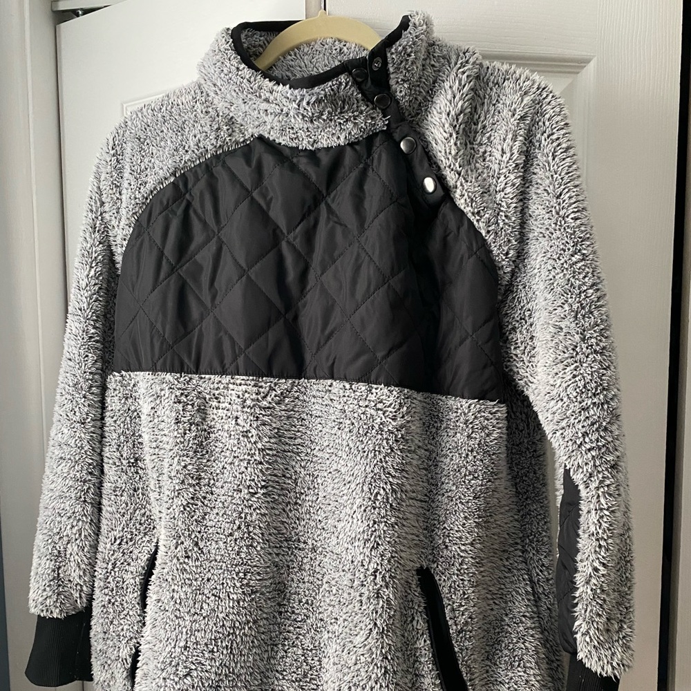 Women’s Sherpa fleece